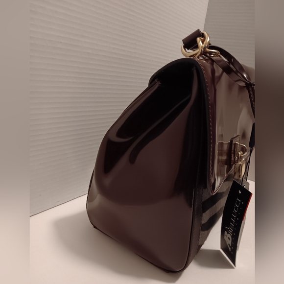 Nwt!! A bellucci Italian handbag/crossbody with lock and key - Picture 3 of 16